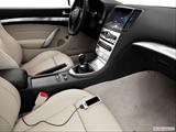  Zune and auxiliary jack photo